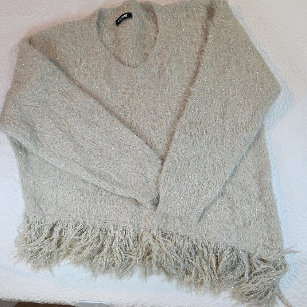 Chico's Soft Fringe V-Neck Sweater -‎ Light Gray